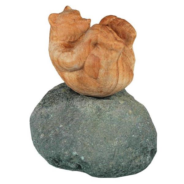 Bear on stone - natural